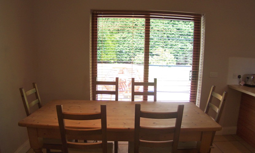 Tower Bungalow Dinning Room